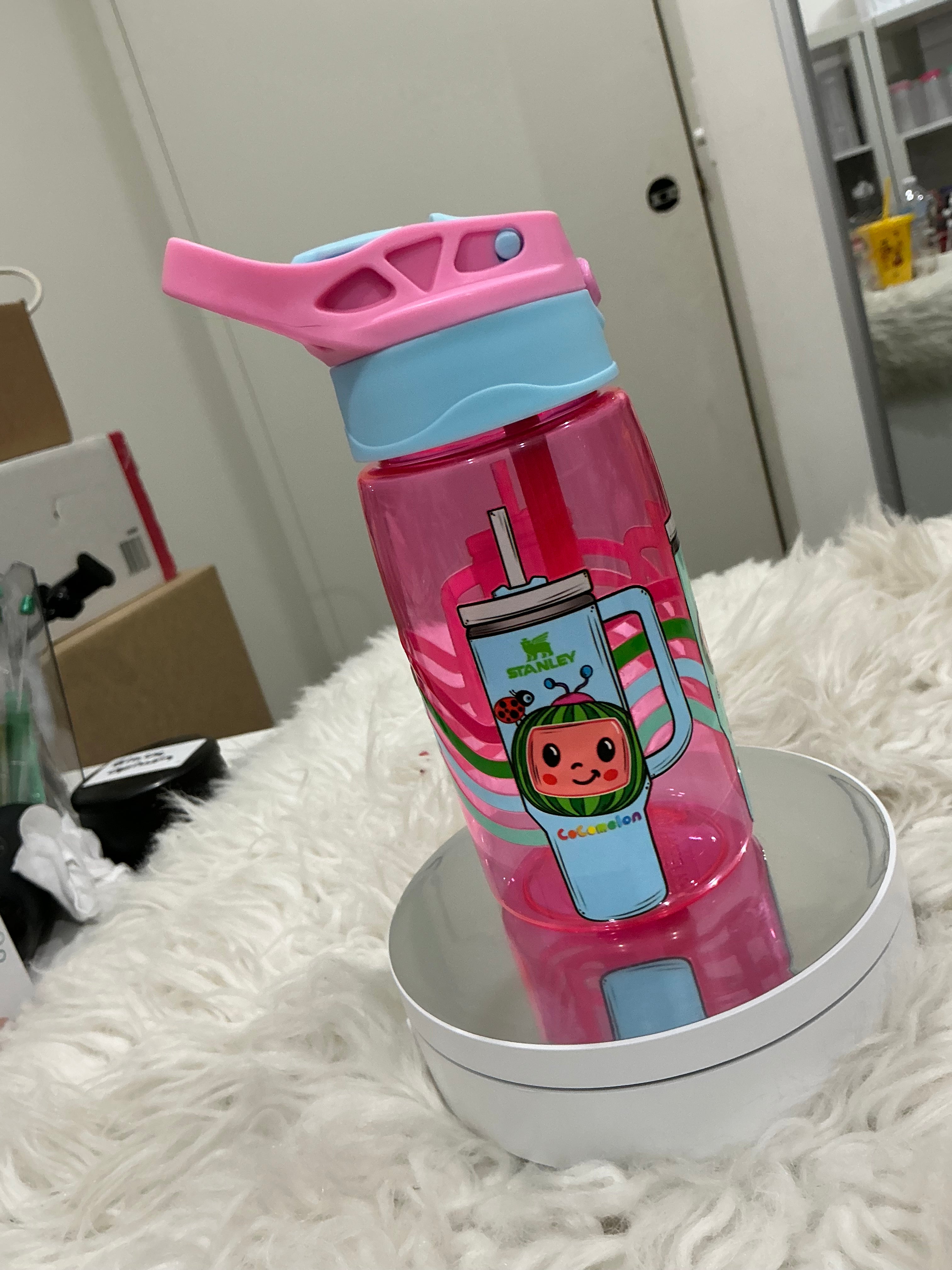 Kids cocomelon bottle