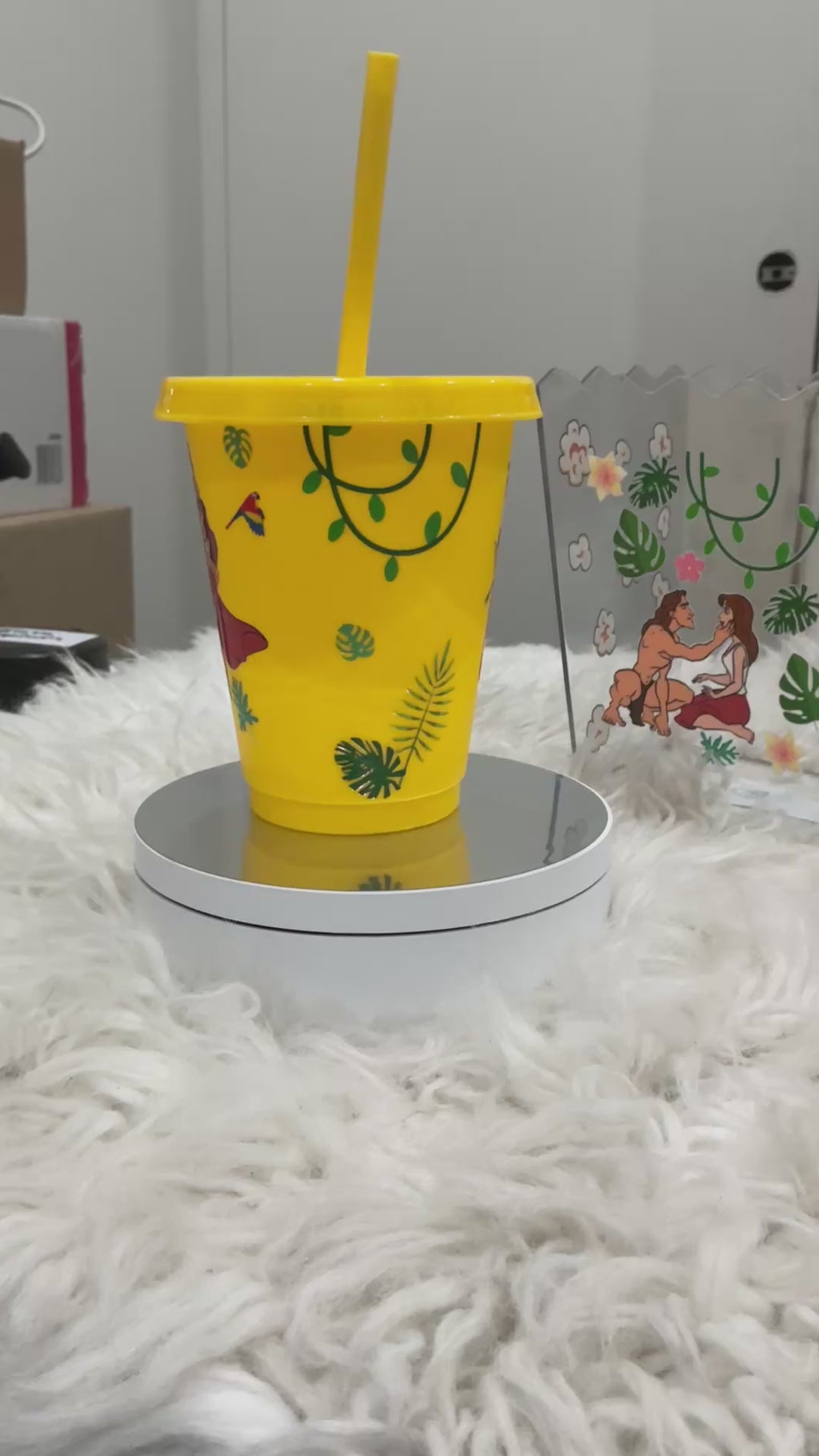 Kids treat box & cold cup sets
